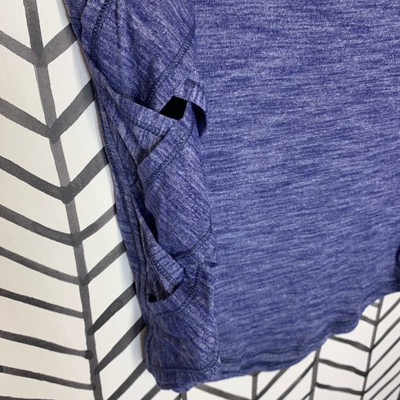 ๐ธ Lululemon var-city muscle tank hero blue size 4 - Picture 4 of 8